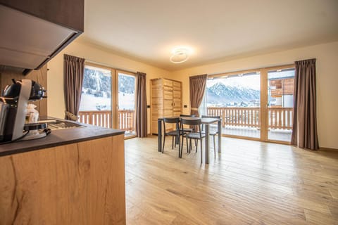 Coffee/tea facilities, Balcony/Terrace, Kitchen or kitchenette