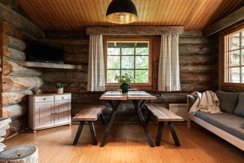 Charming Cottage on a Fell Apartment in Lapland