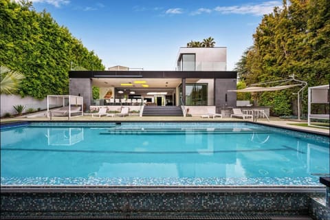 Ultra Luxurious Villa in the Beverly Hills Flats Villa in Beverly Hills