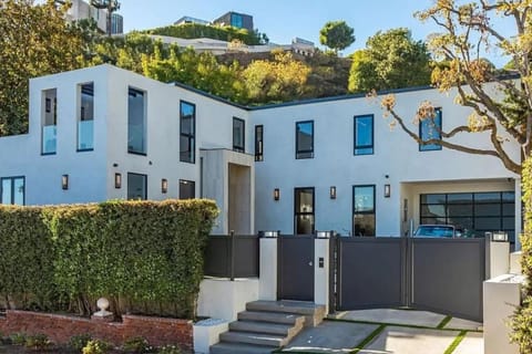 Sunset Plaza Luxury Masterpiece Villa Villa in West Hollywood