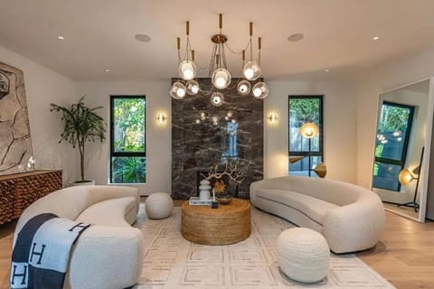 Sunset Plaza Luxury Masterpiece Villa Villa in West Hollywood