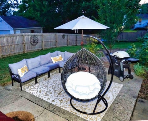 Patio, BBQ facilities, Garden, Seating area, Garden view, sunbed