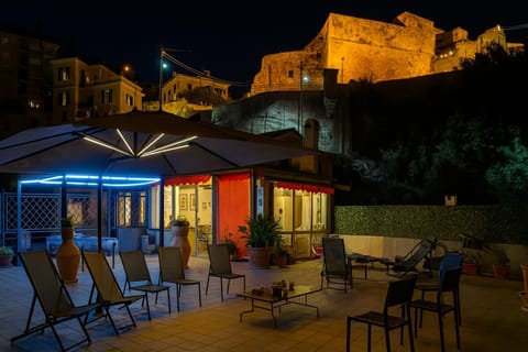 Night, Balcony/Terrace