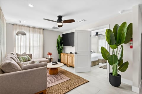 Sea Shell Beach Cottage House in Indian Rocks Beach