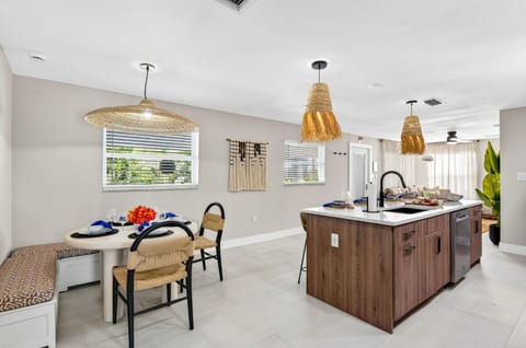 Sea Shell Beach Cottage House in Indian Rocks Beach