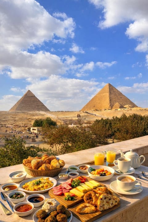 Day, Natural landscape, Food and drinks, Food, Continental breakfast, Buffet breakfast, Lunch, Dinner
