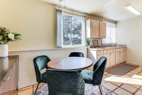 Hike, Sip and Explore Couples Retreat in Fallbrook House in Fallbrook