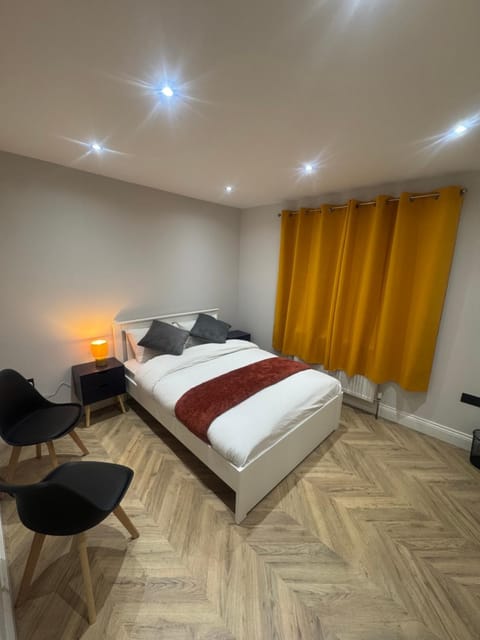 Richard guest house Bed and Breakfast in East Hertfordshire District