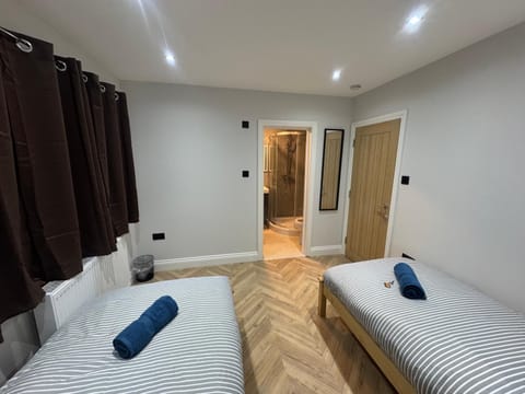 Richard guest house Bed and Breakfast in East Hertfordshire District