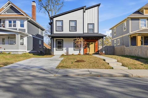 Family 4BR Retreat with Games and Fun for ALL House in Indianapolis