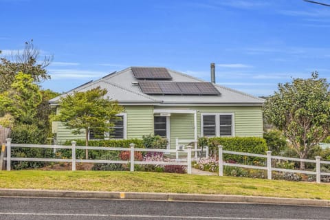 Property building, Garden, Garden, Garden view