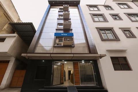 Property building, Facade/entrance