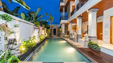 Property building, Swimming pool