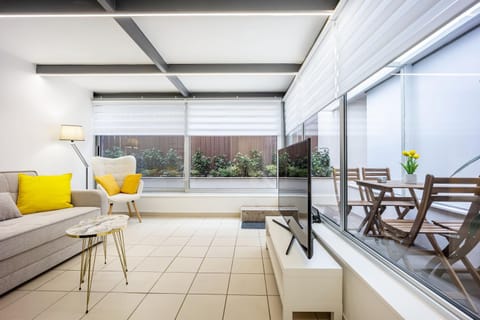 Patio, TV and multimedia, Living room, Seating area
