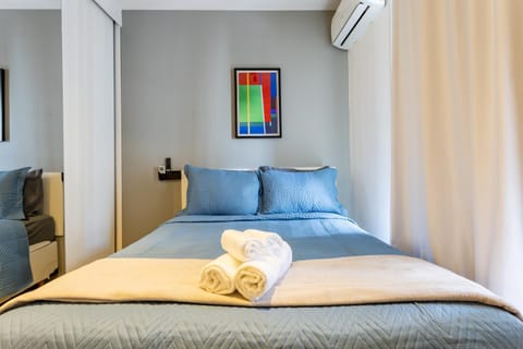 Bed, Photo of the whole room, Bedroom, towels, air conditioner