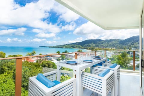Restaurant/places to eat, Balcony/Terrace, Sea view, furniture