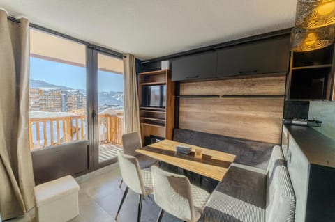 Val Thorens Cosy Pieds des pistes Centre Val Thorens 2 chbres Apartment in Val Thorens