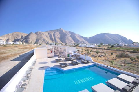 Nearby landmark, Day, Natural landscape, Mountain view, Pool view, Swimming pool, sunbed