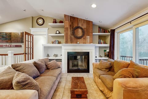 Middle Ledge Lodge House in Glen