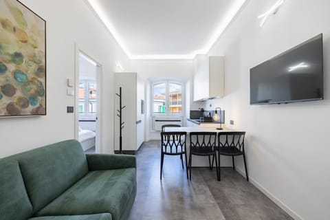 TV and multimedia, Kitchen or kitchenette, Seating area, Dining area