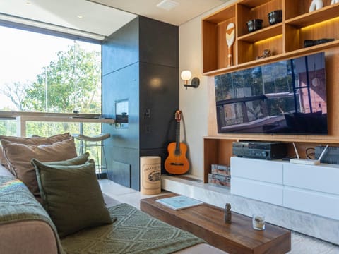 Communal lounge/ TV room, TV and multimedia, Living room