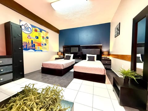RMS Hostal - Roma Norte Bed and Breakfast in Mexico City