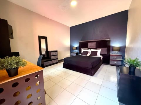 RMS Hostal - Roma Norte Bed and Breakfast in Mexico City