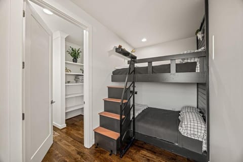 Willow Penthouse Apartment in Cookeville