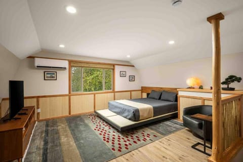 Bamboo Haven House in Milwaukie