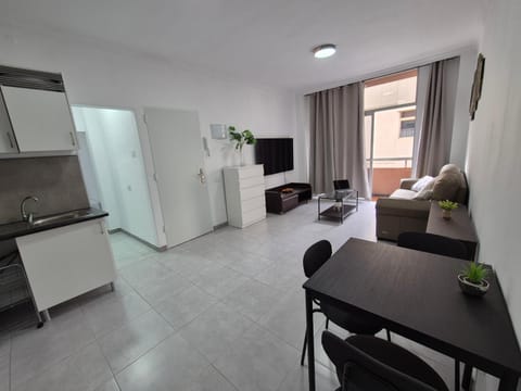 TV and multimedia, Living room, Dining area