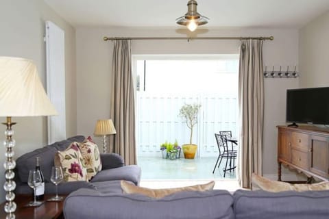Communal lounge/ TV room, Living room, Lounge or bar, Seating area