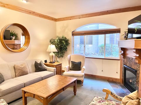 Family Friendly King Villa with Kitchen Near Ski Resorts - 1049 Apartment in Midway