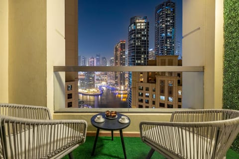 JBR Saddaf 4 By Luxe Living - Marina & Sea Views Apartment in Dubai