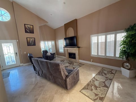 South OC House House in Laguna Niguel