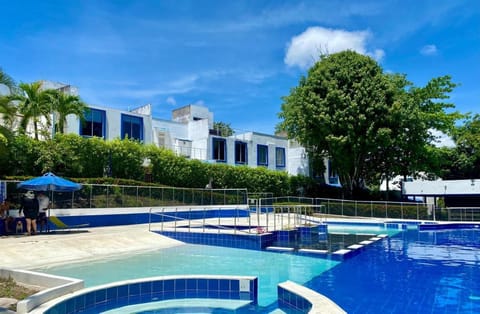 Swimming pool, Swimming pool