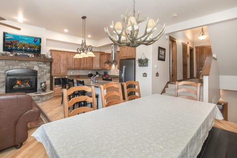 Bear Den House in Fraser