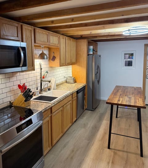 microwave, oven, kitchen