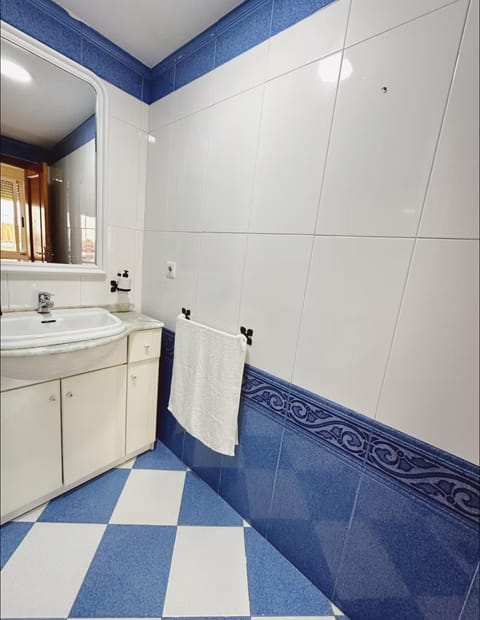 Habitación con baño compartido en Alicante 2 Agost Bed and Breakfast in Alicante