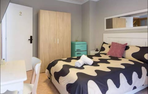 Habitación con baño compartido en Alicante 2 Agost Bed and Breakfast in Alicante