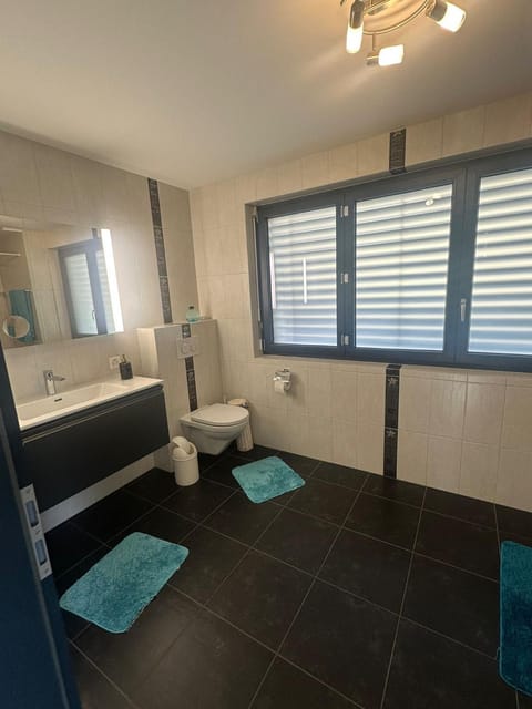 Chambres dans villa à 10 minutes de Crans-Montana Vacation rental in Sierre