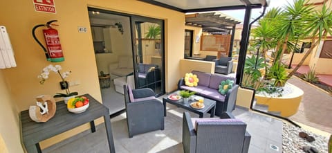 Patio, Day, Garden, View (from property/room), Balcony/Terrace, Seating area, Dining area, Garden view