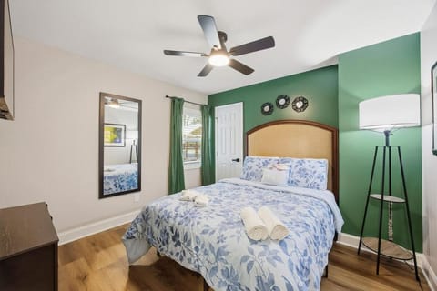 The Retreat House-Poolside Comfort & Playful Vibes Villa in East Point