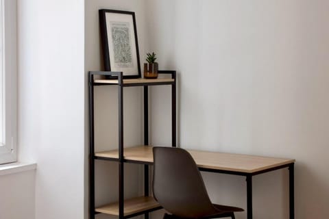 Les Rosiers Apartment in Fougères