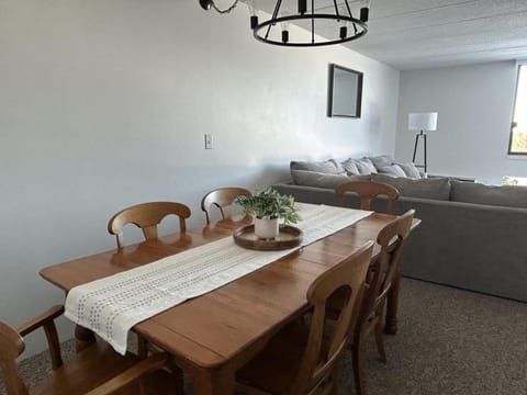 Amazing Lake Winni Views in Cedar Lodge Complex Apartment in Laconia