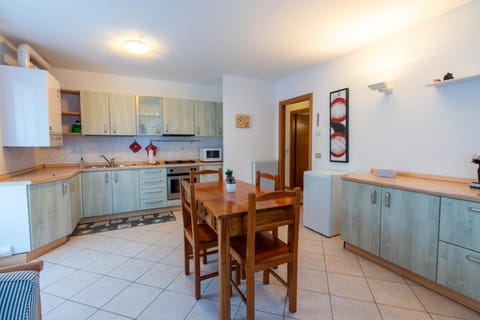 MountainHome Garage and Free Parking Apartment in Province of Brescia