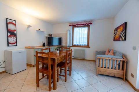 MountainHome Garage and Free Parking Apartment in Province of Brescia