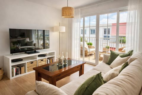 TV and multimedia, Living room, Evening entertainment