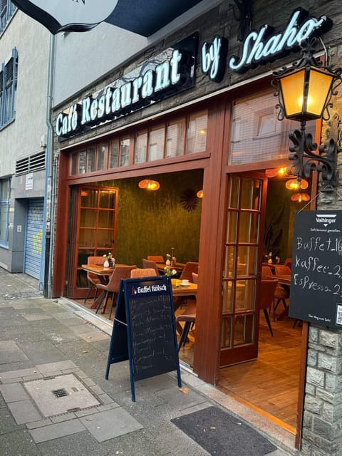 Property building, Restaurant/places to eat