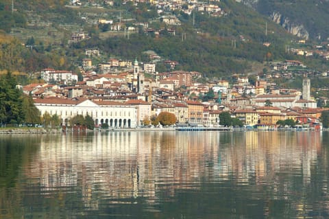Casa Benny Mountain Lake Iseo Hospitality Apartment in Lovere