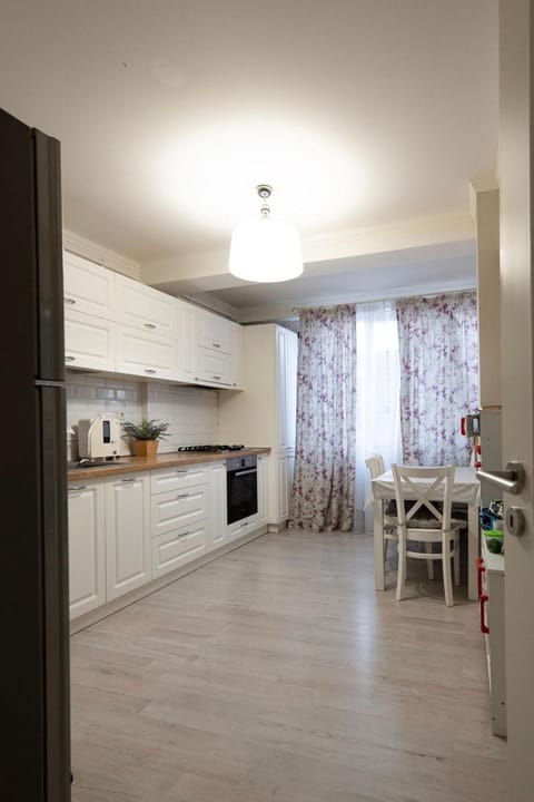 SIR Apartament & Private Parking Apartment in Craiova